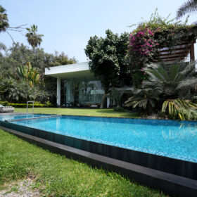 Espectacular casa en primera fila- Las Lagunas PRECIO A TRATAR