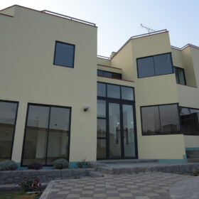 CASA REMODELADA PORTADA DE LA PLANICIE - (ESTA ALQUILADA)