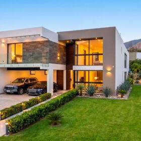 Residencia de 863 m² en condominio privado – La Planicie (Primera Etapa)
